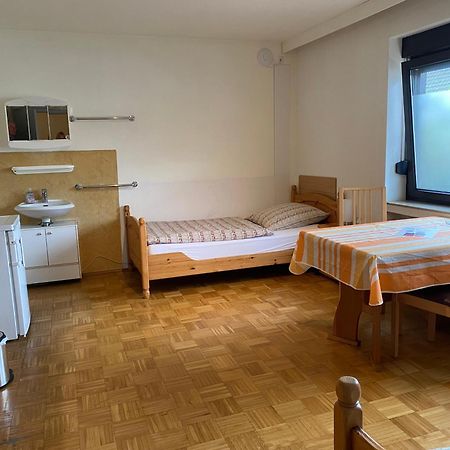 Gemuetliches Ferienzimmer Huerth Ngoại thất bức ảnh
