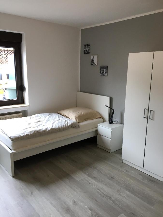 Gemuetliches Ferienzimmer Huerth Ngoại thất bức ảnh
