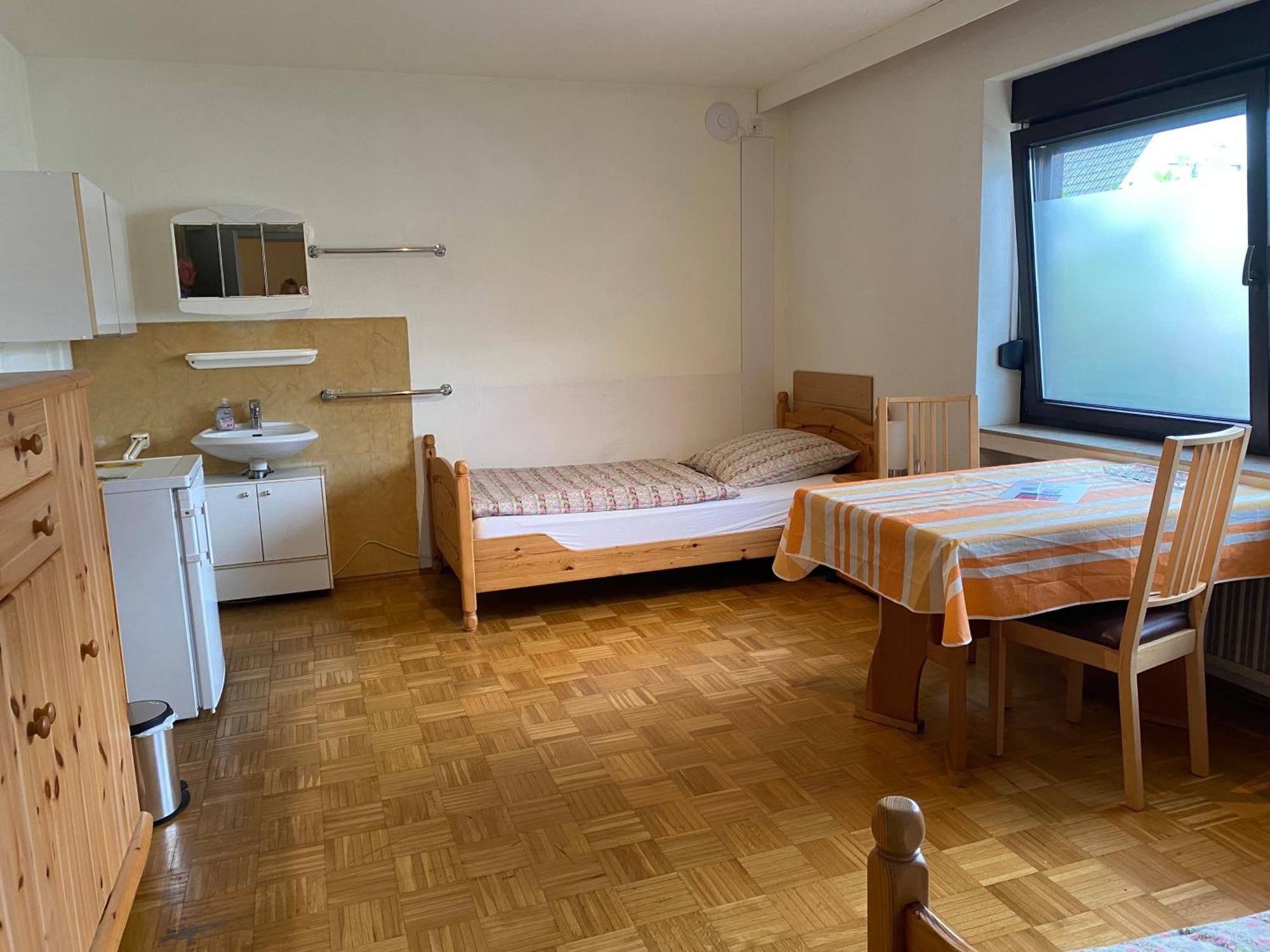 Gemuetliches Ferienzimmer Huerth Ngoại thất bức ảnh
